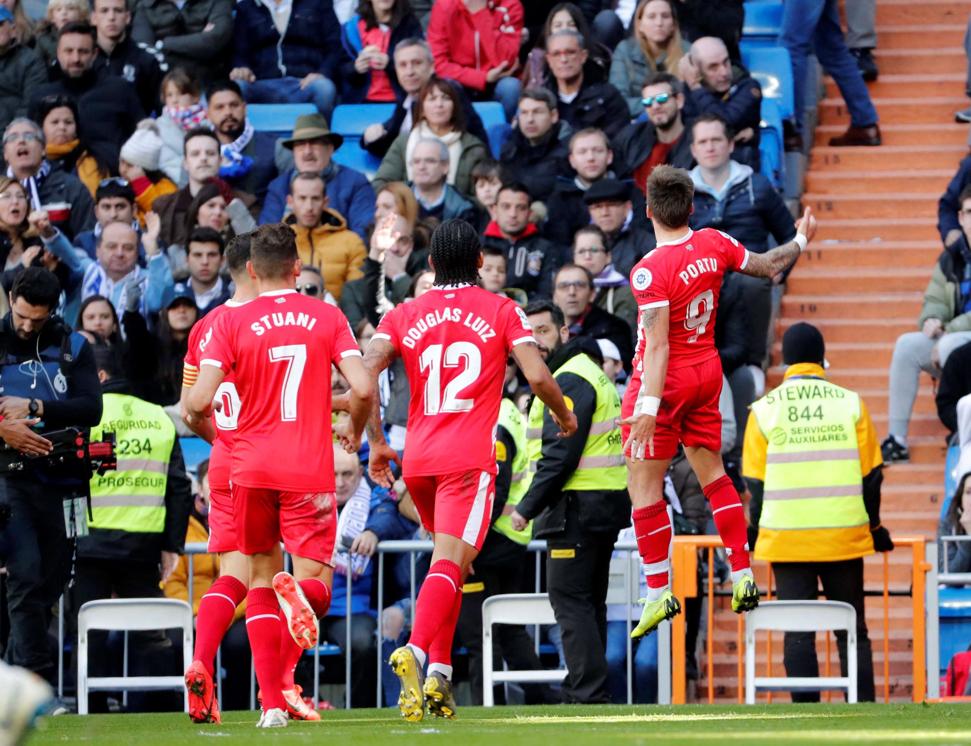 防线更具安 防线更具安